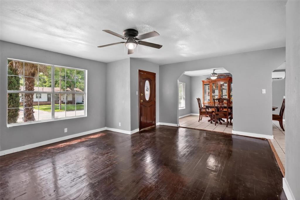 604 Graham Street Cleburne, TX 76033 - Photo 2 of 30