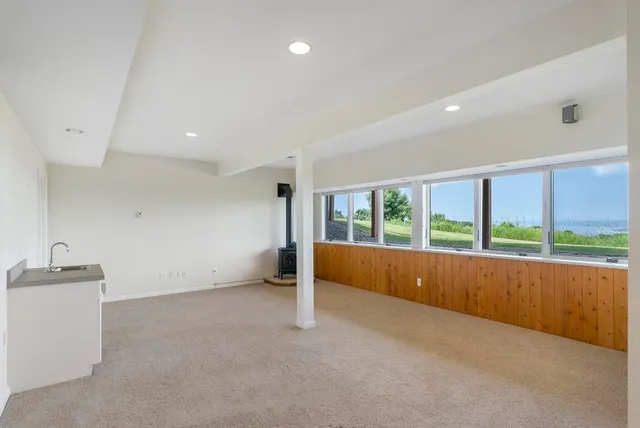 $869,900 | 136 Lakeridge Trail, Boyne City, MI 49712