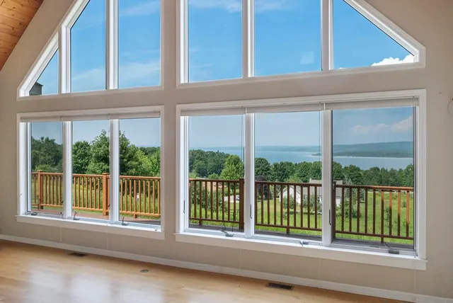 $869,900 | 136 Lakeridge Trail, Boyne City, MI 49712