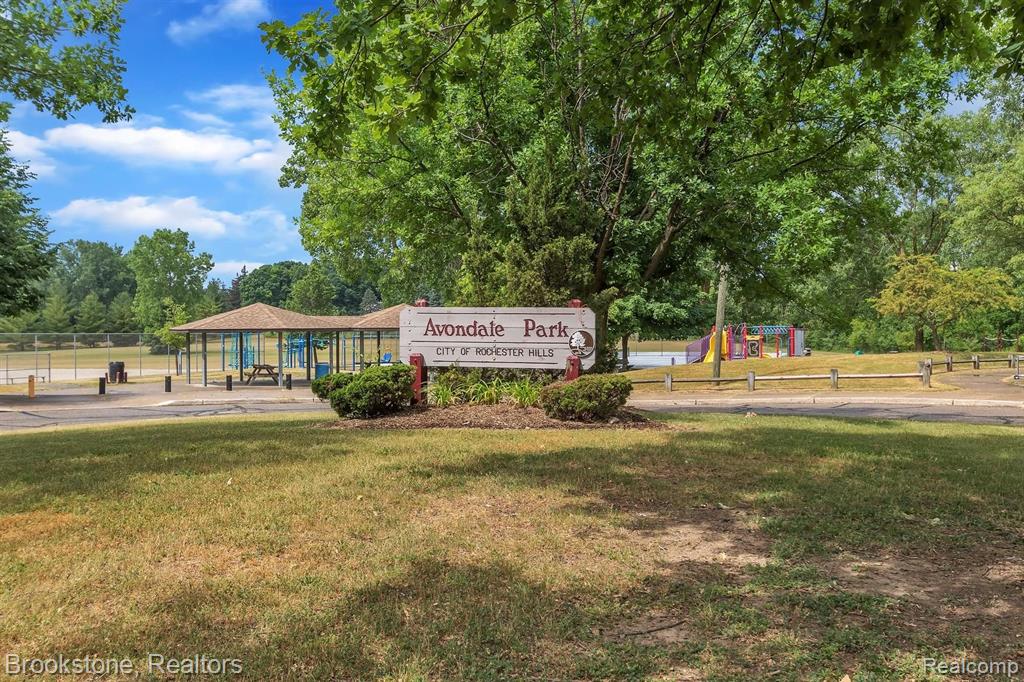 3353 Bathurst Avenue Rochester Hills, MI 48309 - Photo 4 of 8