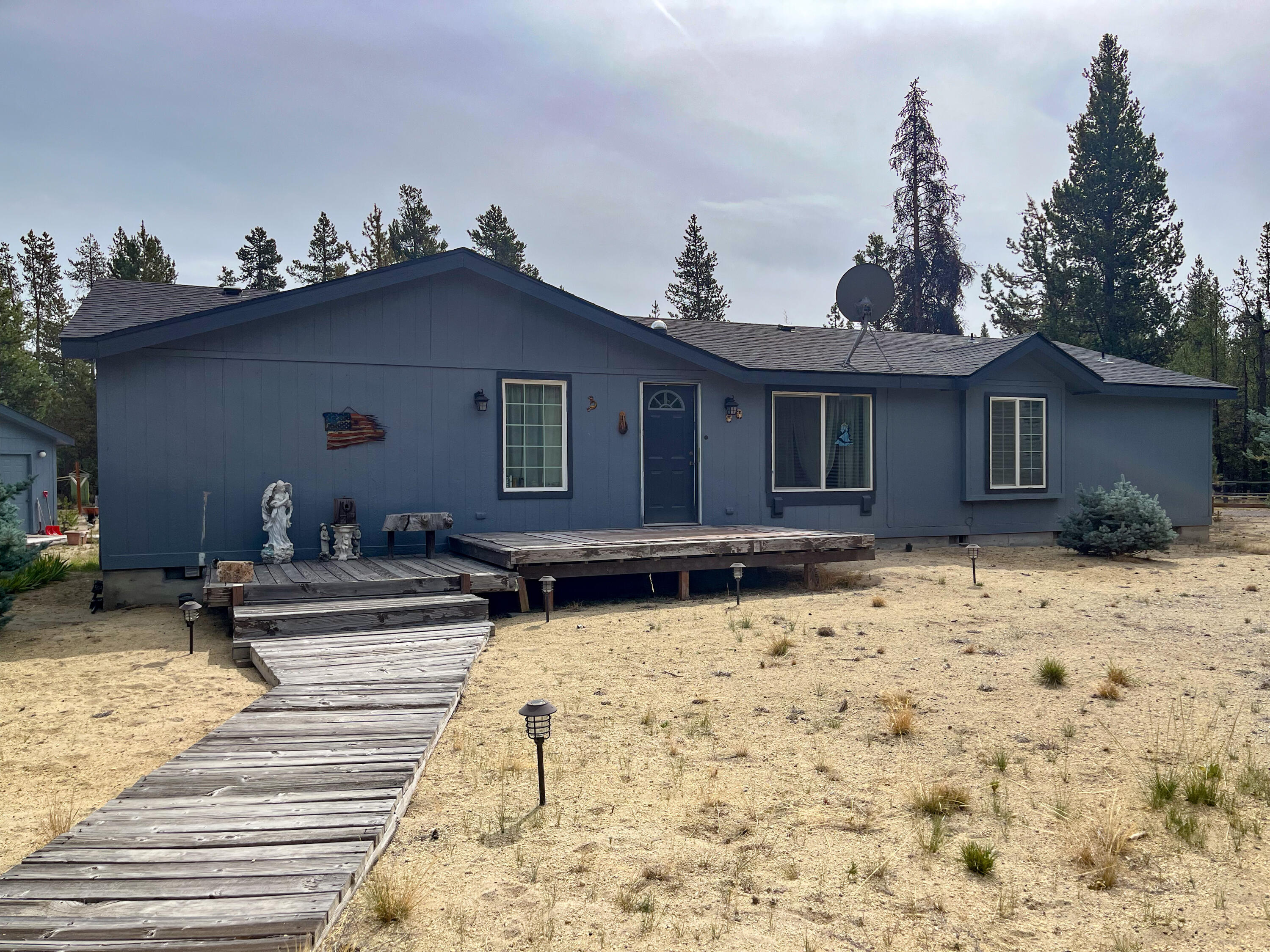 150047 Kurtz Road La Pine, OR 97739 - Photo 17 of 23 Rear of Home