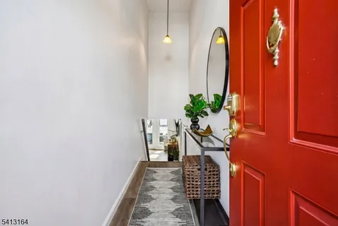 $529,000 | 6 Mews Lane, South Orange, NJ 07079