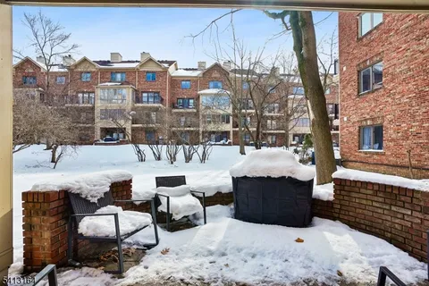 $529,000 | 6 Mews Lane, South Orange, NJ 07079
