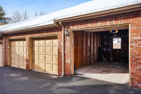 $529,000 | 6 Mews Lane, South Orange, NJ 07079