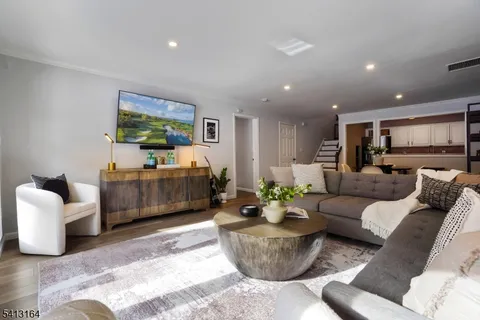 $529,000 | 6 Mews Lane, South Orange, NJ 07079