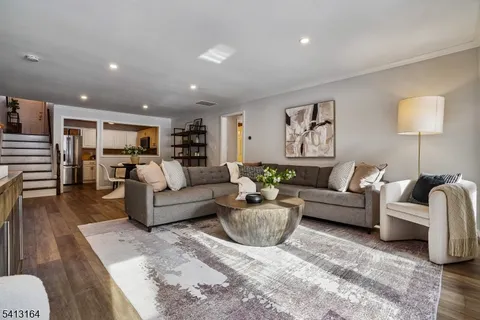 $529,000 | 6 Mews Lane, South Orange, NJ 07079