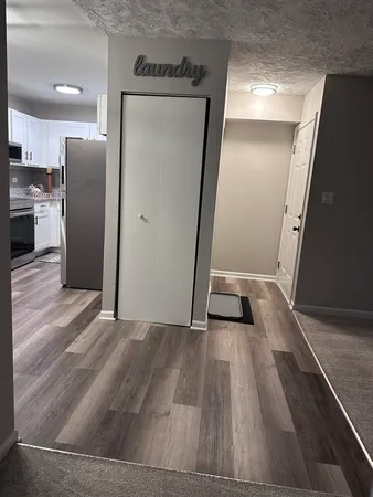 $2,000 | 2600 Light Road, Unit 207, Oswego, IL 60543