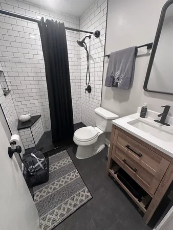 $2,000 | 2600 Light Road, Unit 207, Oswego, IL 60543