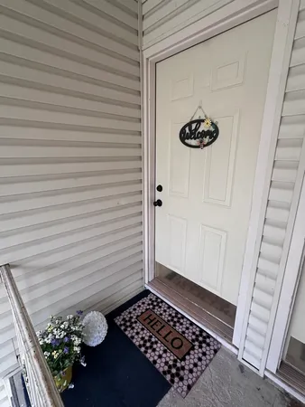 $2,000 | 2600 Light Road, Unit 207, Oswego, IL 60543