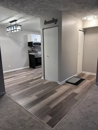 $2,000 | 2600 Light Road, Unit 207, Oswego, IL 60543