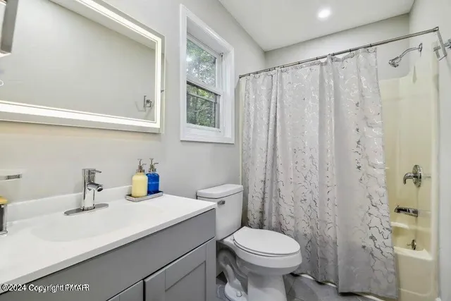 $425,000 | 8345 Shannon Drive, Tobyhanna, PA 18466