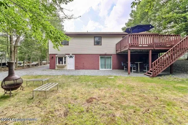 $425,000 | 8345 Shannon Drive, Tobyhanna, PA 18466