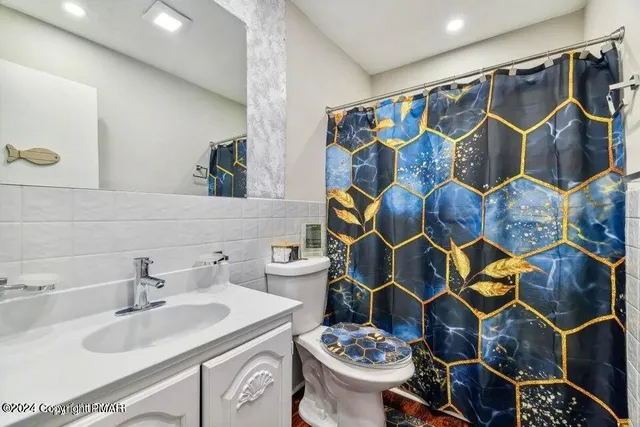 $425,000 | 8345 Shannon Drive, Tobyhanna, PA 18466