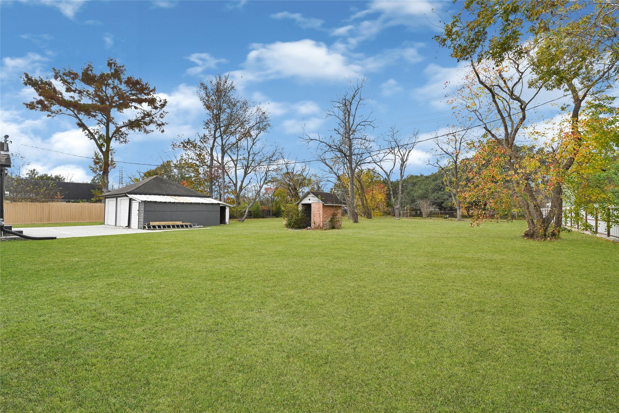 7403 Cayton Street Houston, TX 77061 - Photo 18 of 18 a view of a park with large trees