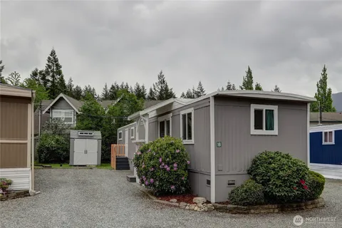 $92,500 | 45800 Southeast North Bend Way, Unit 16, North Bend, WA 98045