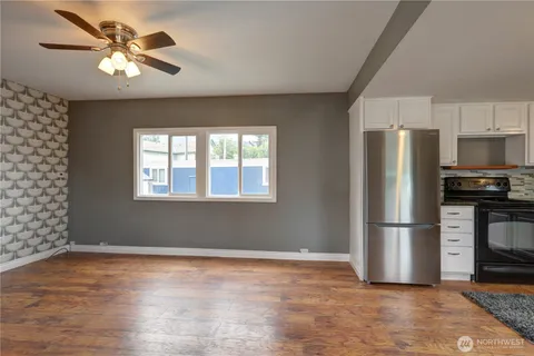 $92,500 | 45800 Southeast North Bend Way, Unit 16, North Bend, WA 98045