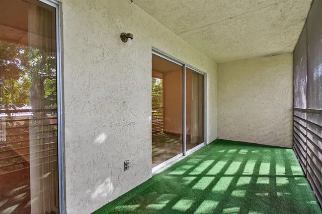 a view of outdoor space