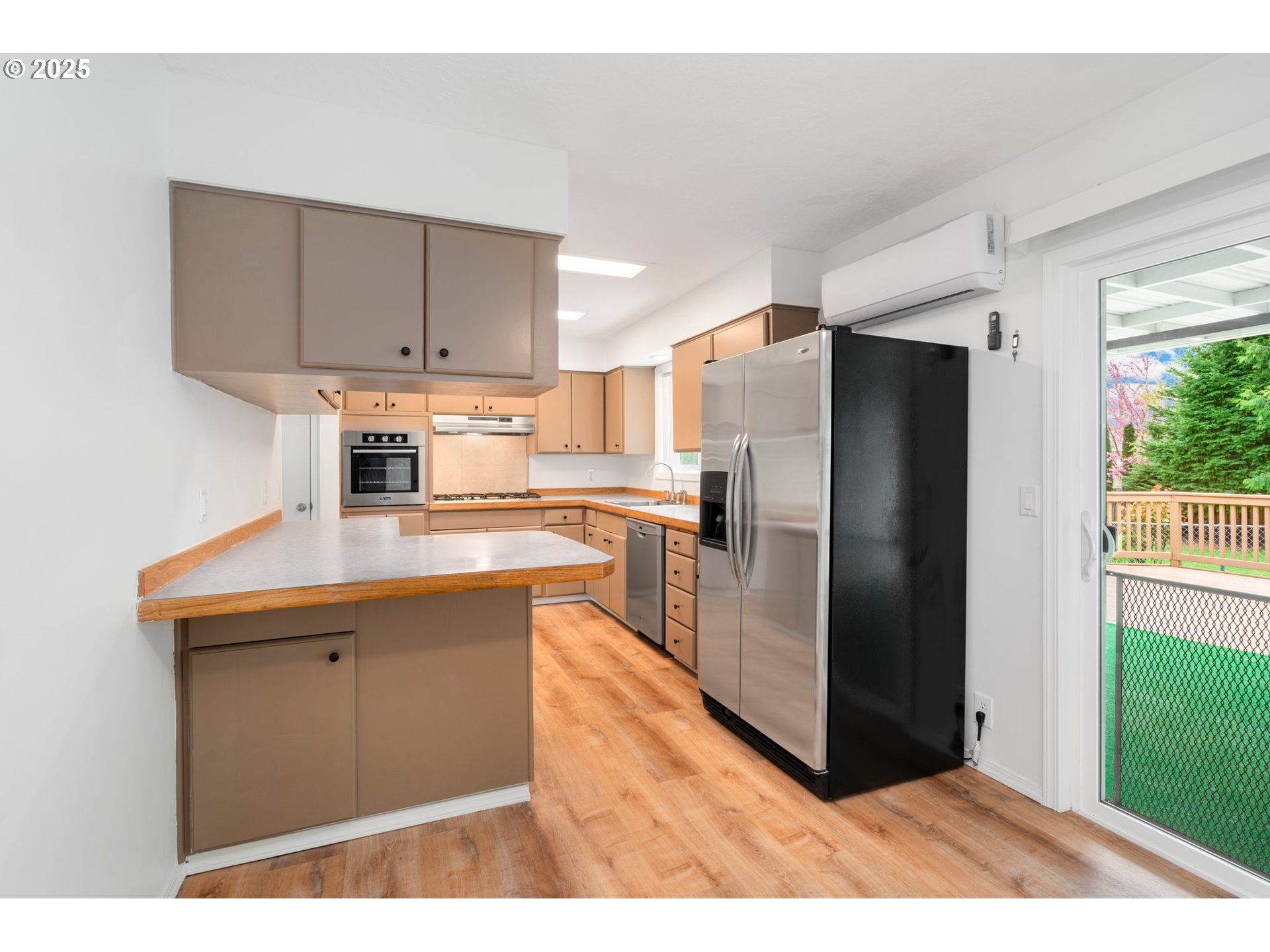 9450 Southwest Lehman Street Portland, OR 97223 - Photo 17 of 32