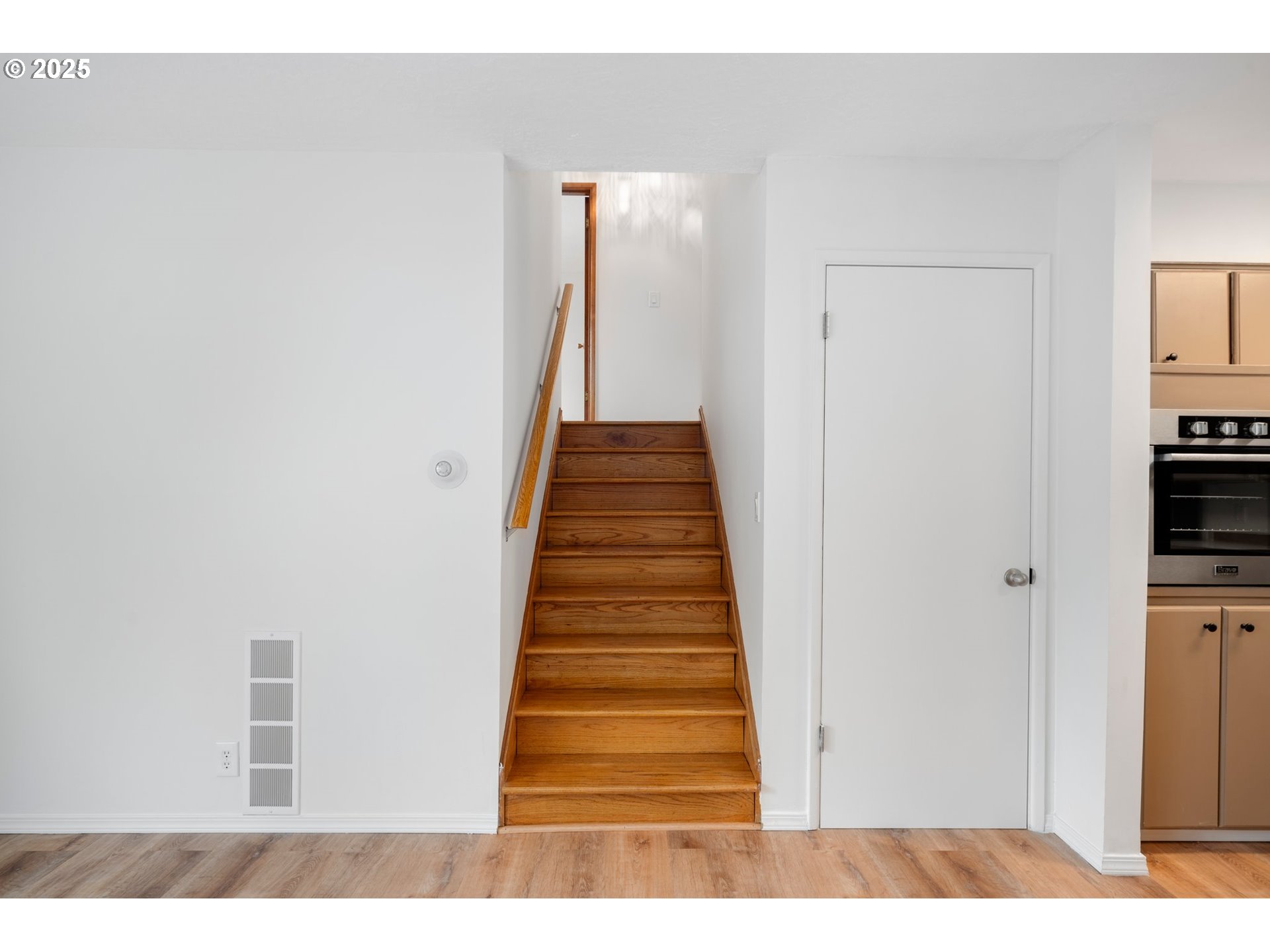 9450 Southwest Lehman Street Portland, OR 97223 - Photo 18 of 32