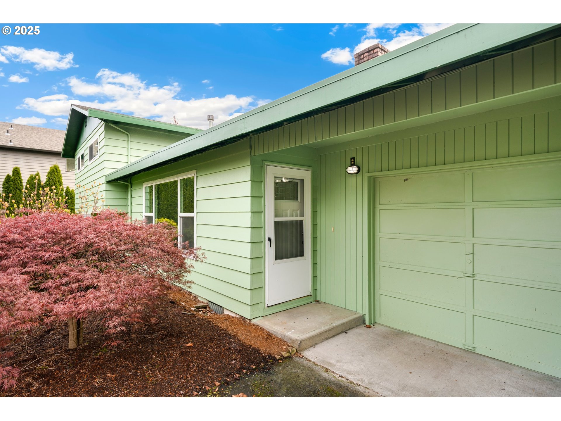 9450 Southwest Lehman Street Portland, OR 97223 - Photo 3 of 32