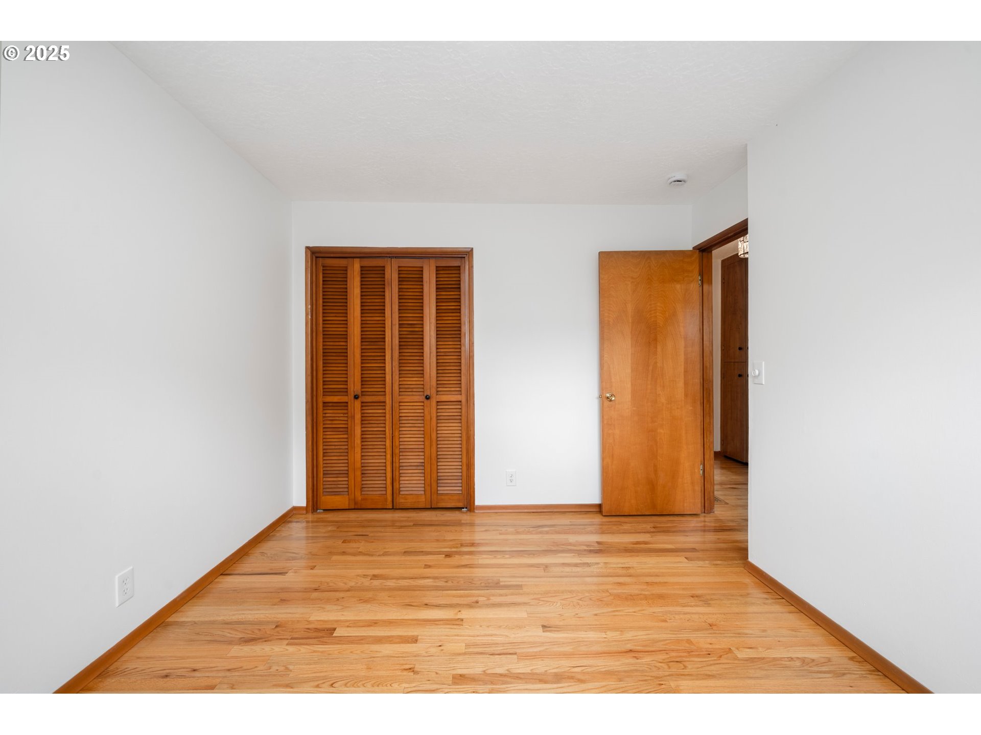 9450 Southwest Lehman Street Portland, OR 97223 - Photo 7 of 32