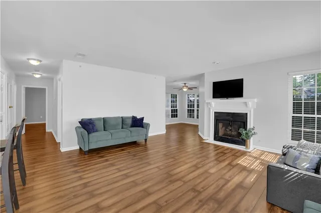 $209,999 | 303 Mill Pond Court Southeast, Smyrna, GA 30082