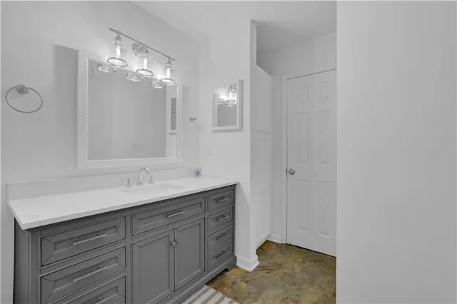 $209,999 | 303 Mill Pond Court Southeast, Smyrna, GA 30082