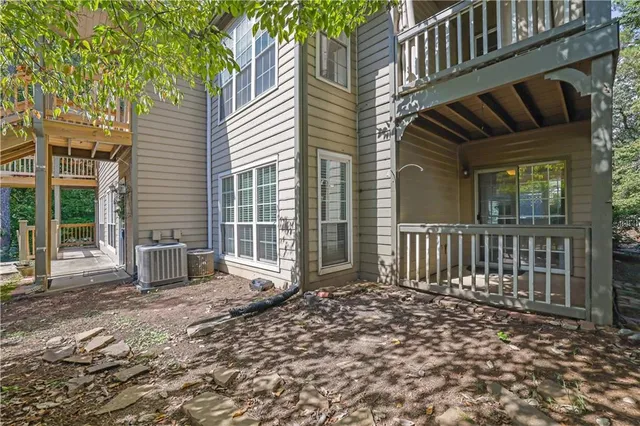 $209,999 | 303 Mill Pond Court Southeast, Smyrna, GA 30082