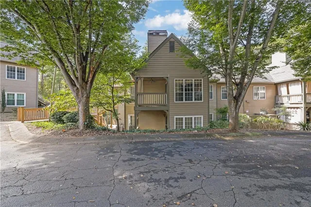 $209,999 | 303 Mill Pond Court Southeast, Smyrna, GA 30082