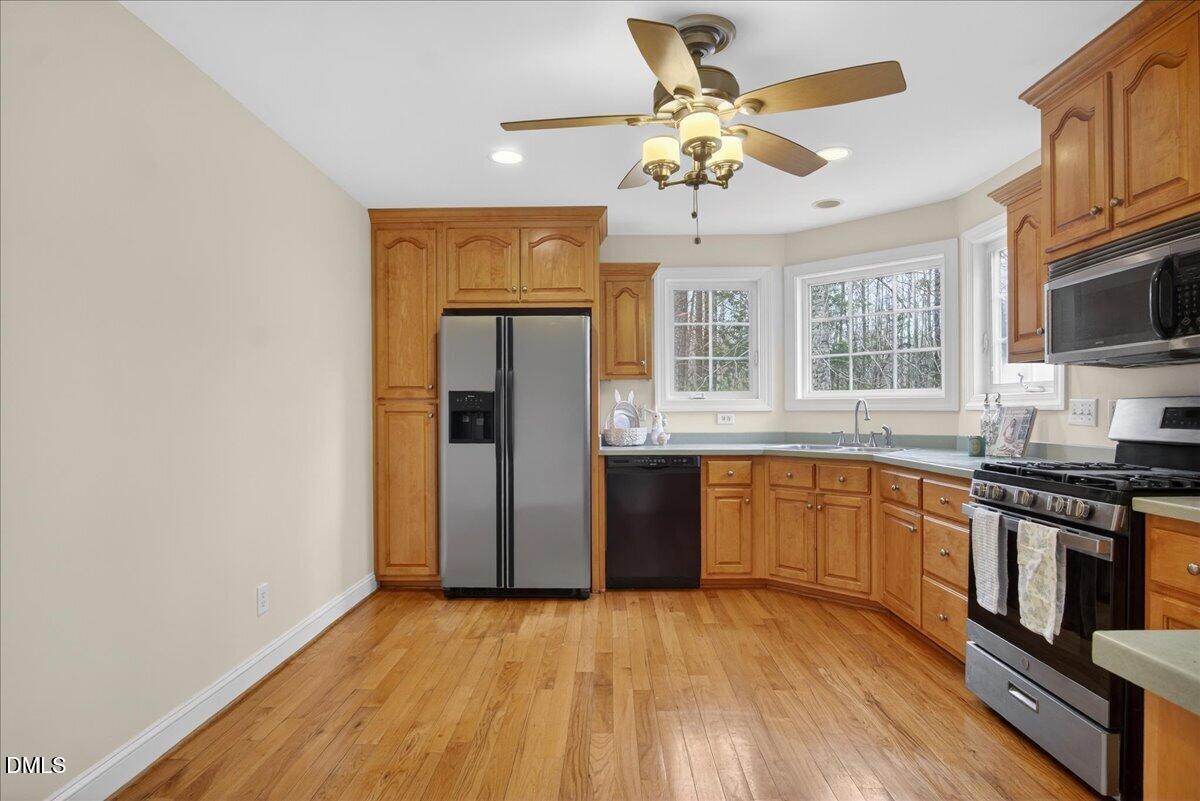4098 Charlie Harris Road Oxford, NC 27565 - Photo 15 of 75 Kitchen