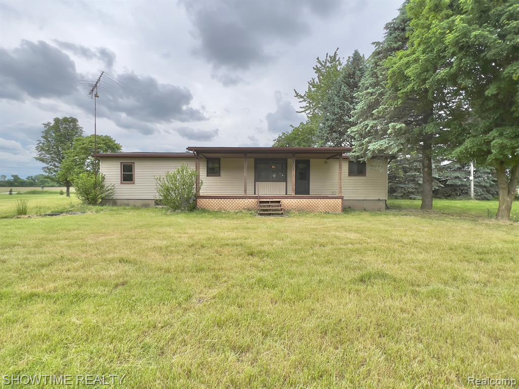 236 Palms Road Goodells, MI 48027 - Photo 21 of 36