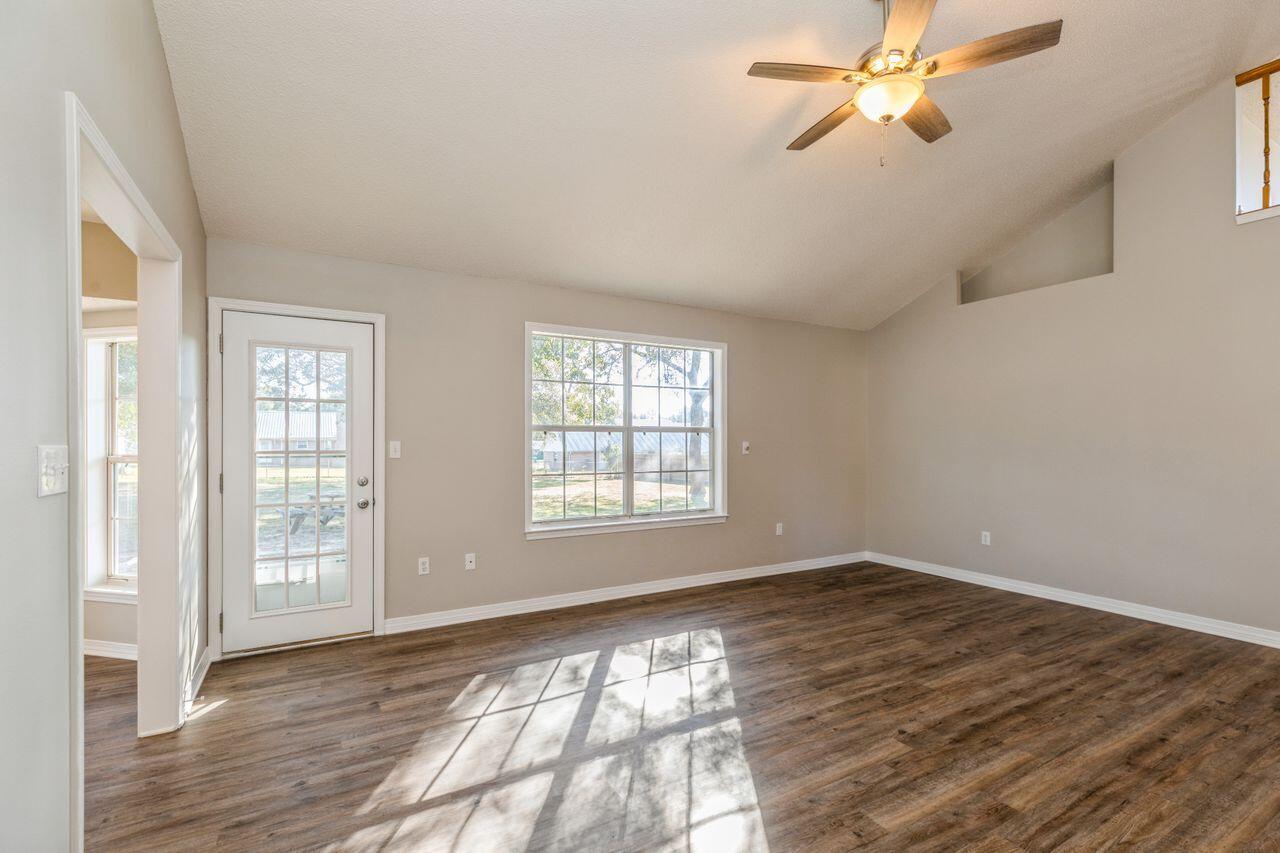 5353 Hillcrest Road Crestview, FL 32539 - Photo 12 of 35 12_5353HillcrestRd_2022_HiRes