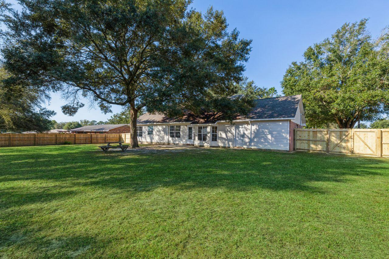 5353 Hillcrest Road Crestview, FL 32539 - Photo 32 of 35 33_5353HillcrestRd_2054_HiRes