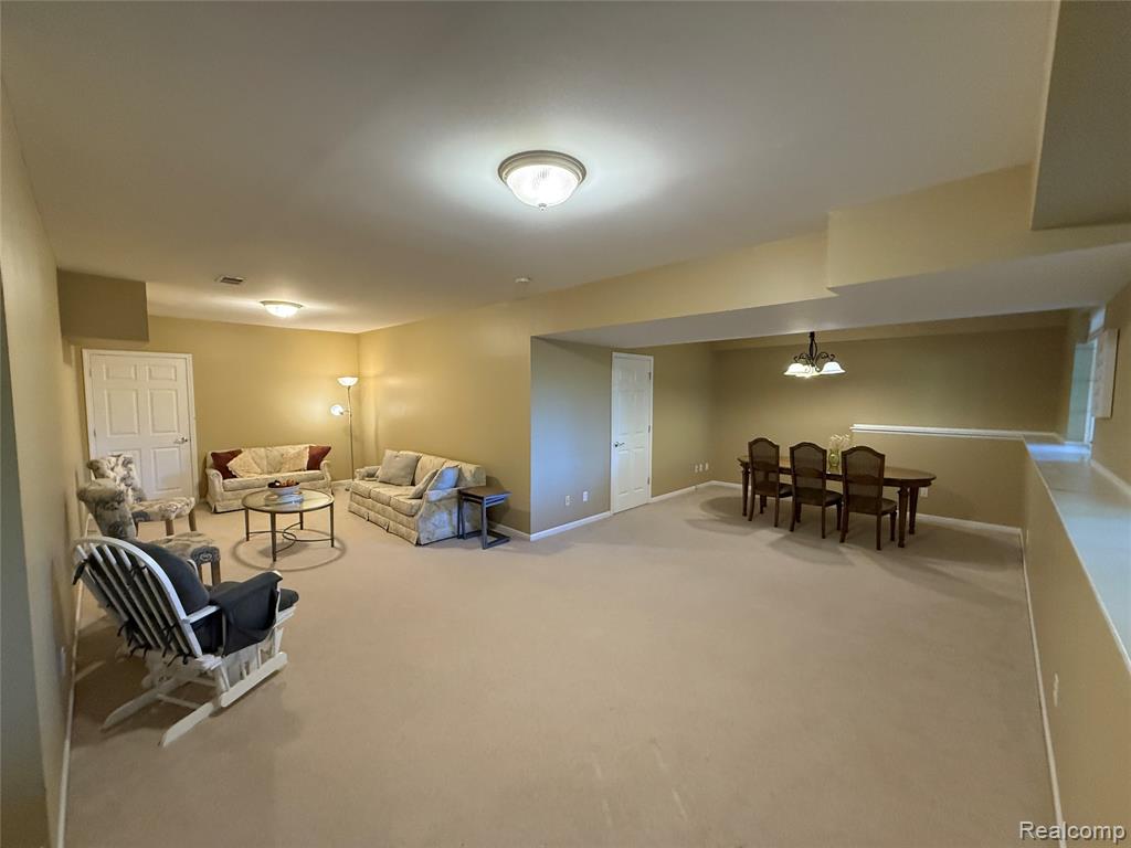 7172 Kings Way Flushing, MI 48433 - Photo 30 of 41