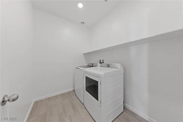 $1,895 | 1561 Layla Crossing Avenue, Henderson, NV 89002