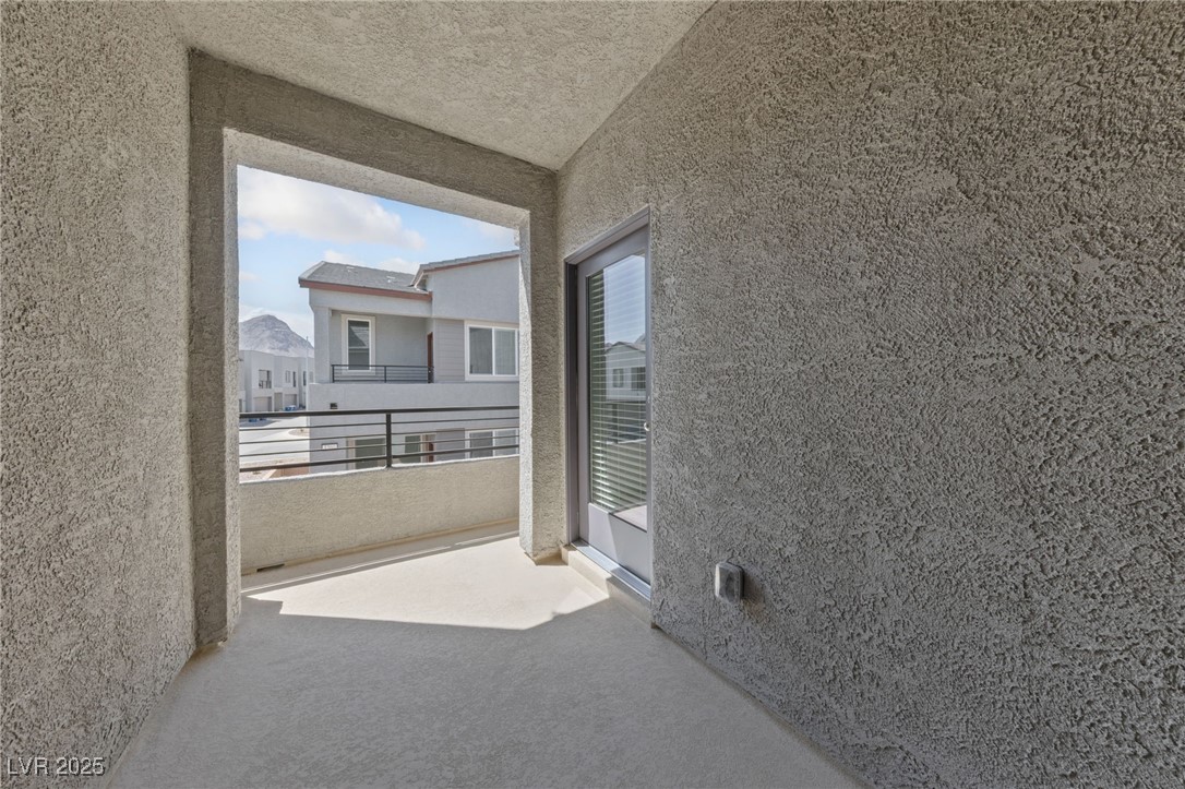 1561 Layla Crossing Avenue Henderson, NV 89002 - Photo 21 of 31 View of patio / terrace