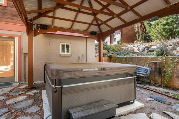 a view of outdoor space