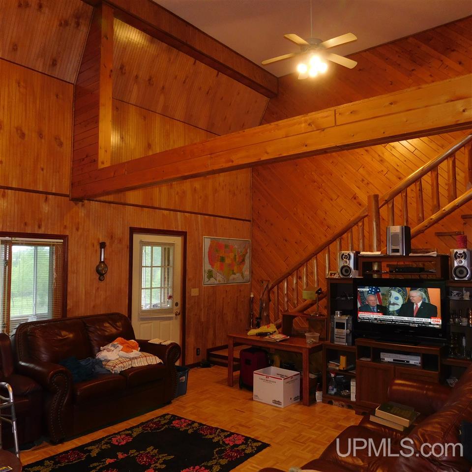 6556 North Oakes Road Foster City, MI 49834 - Photo 4 of 26