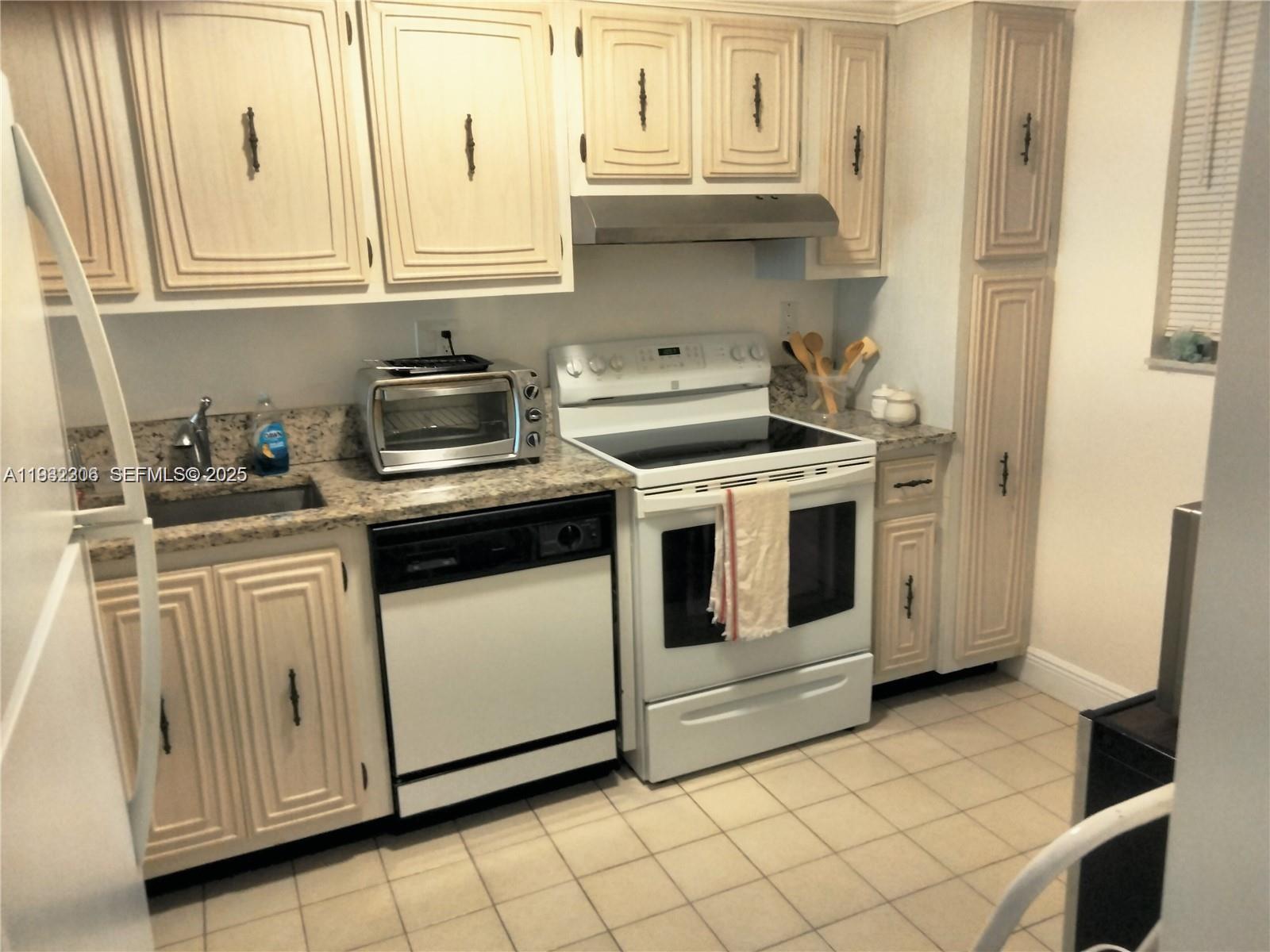 3801 Environ Boulevard, Unit 219 Lauderhill, FL 33319 - Photo 6 of 29