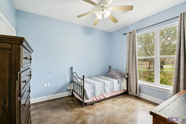 $369,900 | 30241 Deaux Run, Albany, LA 70711