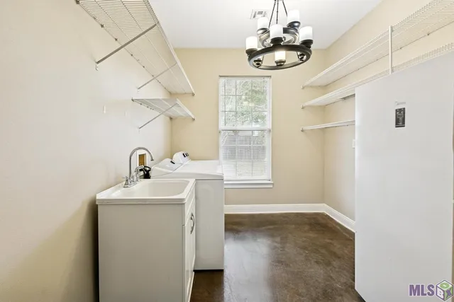 $369,900 | 30241 Deaux Run, Albany, LA 70711