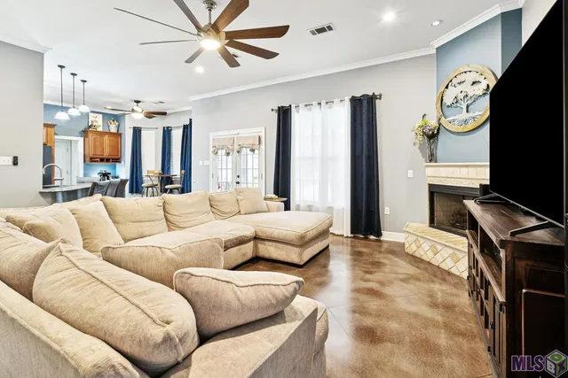 $369,900 | 30241 Deaux Run, Albany, LA 70711