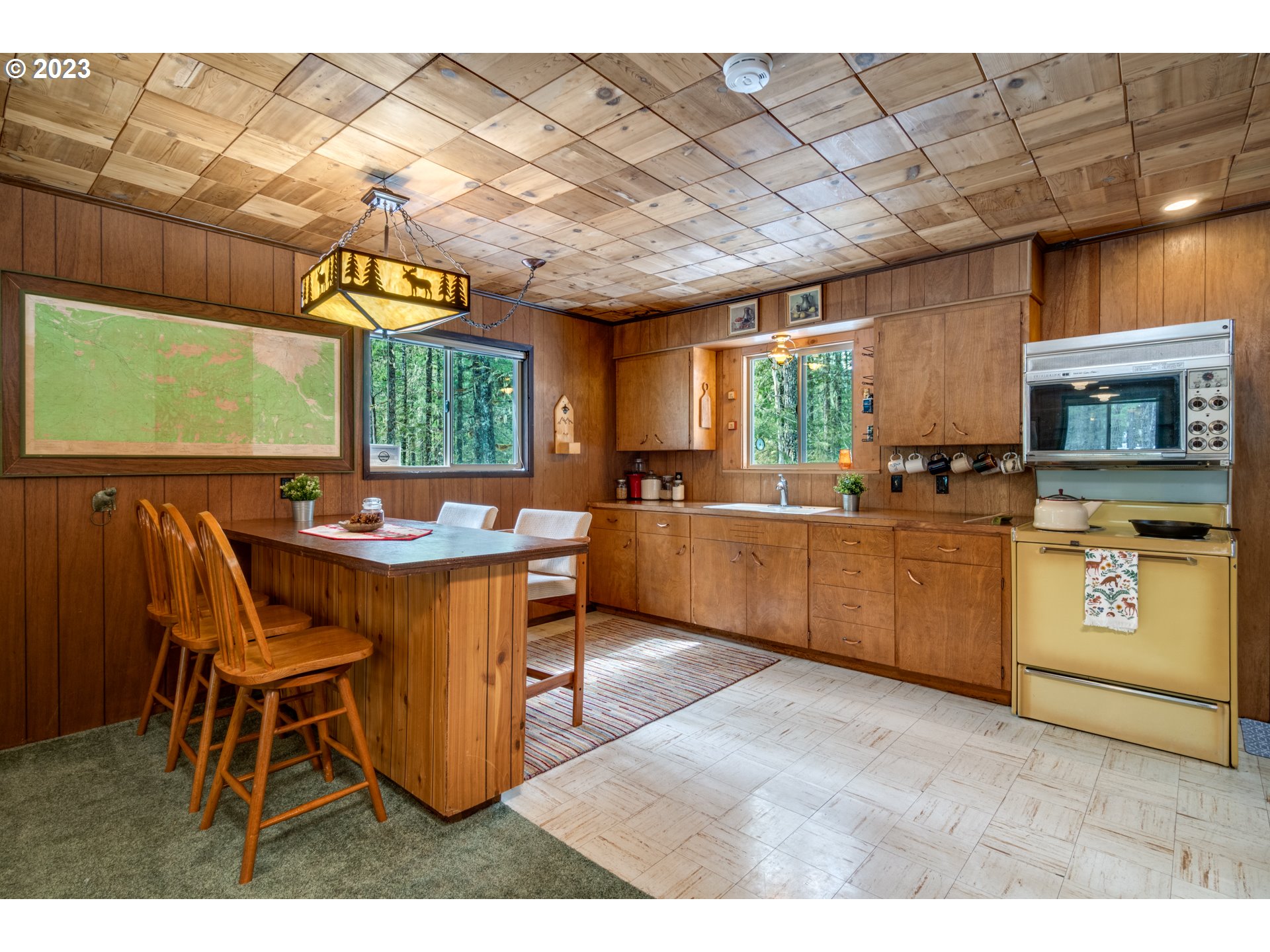 75995 Road 28 Rhododendron, OR 97049 - Photo 9 of 18 Kitchen