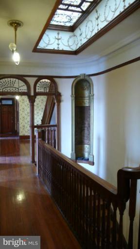 2450 Eutaw Place Baltimore, MD 21217 - Photo 12 of 30 Hallway