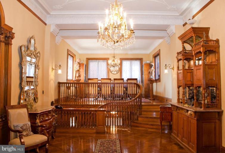2450 Eutaw Place Baltimore, MD 21217 - Photo 3 of 30 Dining Room