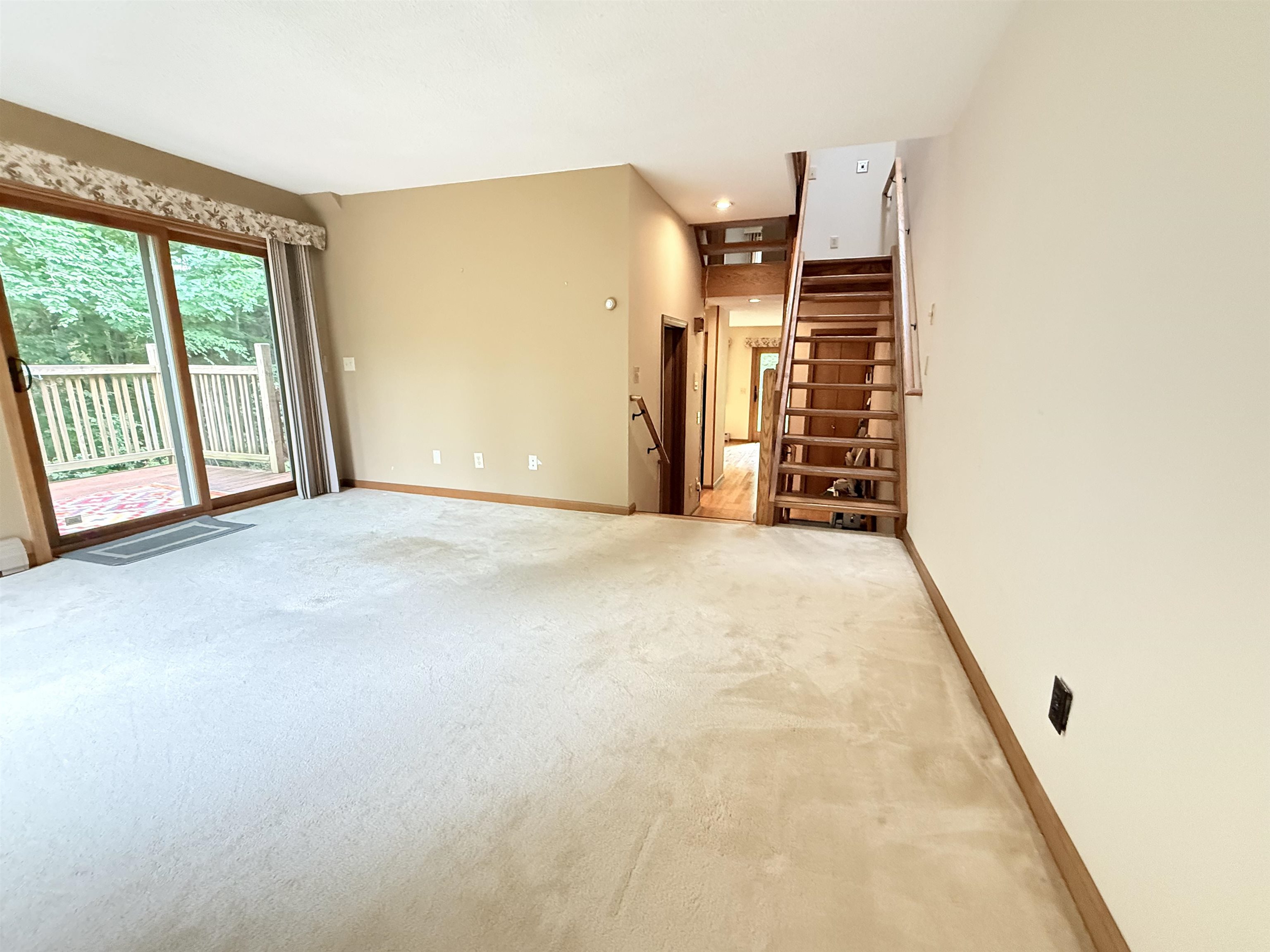 23 Robin Way Brattleboro, VT 05301 - Photo 12 of 24