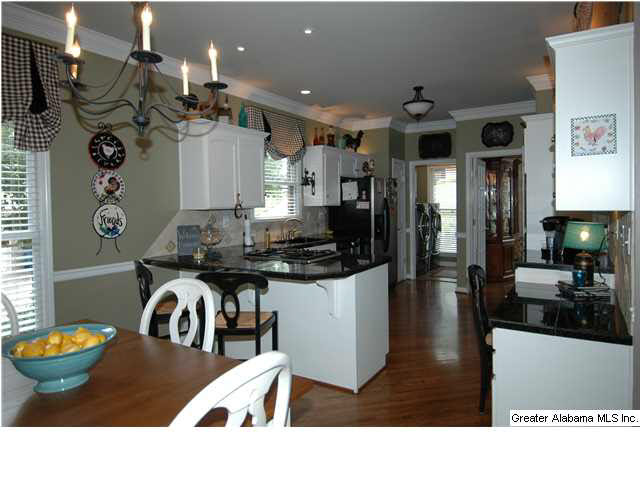 357 Oak Trace Birmingham, AL 35244 - Photo 6 of 31