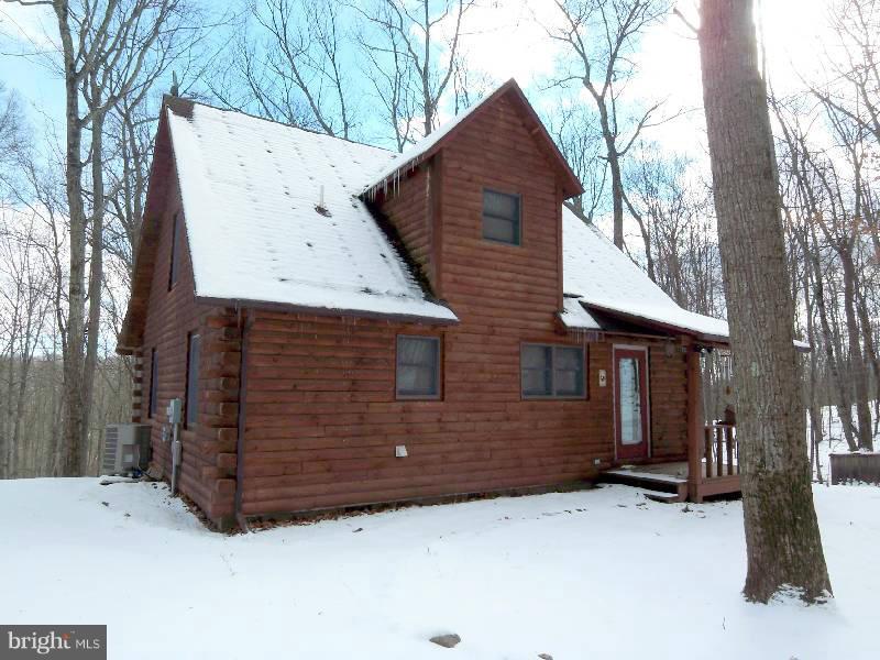 20 Mountainside Road Berkeley Springs, WV 25411 - Photo 2 of 30 Exterior (General)