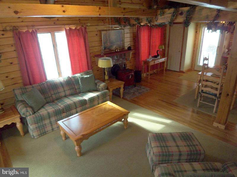 20 Mountainside Road Berkeley Springs, WV 25411 - Photo 21 of 30 Living Room