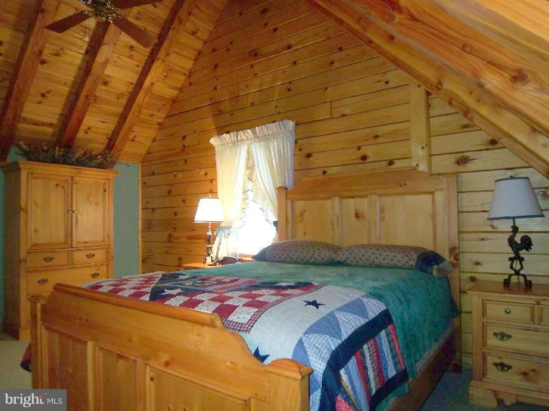 20 Mountainside Road Berkeley Springs, WV 25411 - Photo 25 of 30 Bedroom (Master)